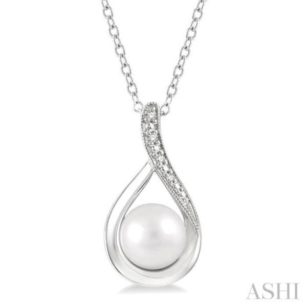 1 50 Ctw Drop Shape Round Cut Diamond & 7x7 MM Cultured Pearl Pendant With Chain in Sterling Silver Fashion