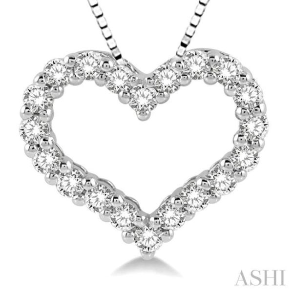 1 2 Ctw Heart Shape Round Cut Diamond Pendant With Chain in 14K White Gold Cheap