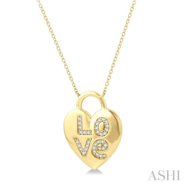 1 6 Ctw Heart Lock Round Cut Diamond Pendant With Chain in 10K Yellow Gold Fashion